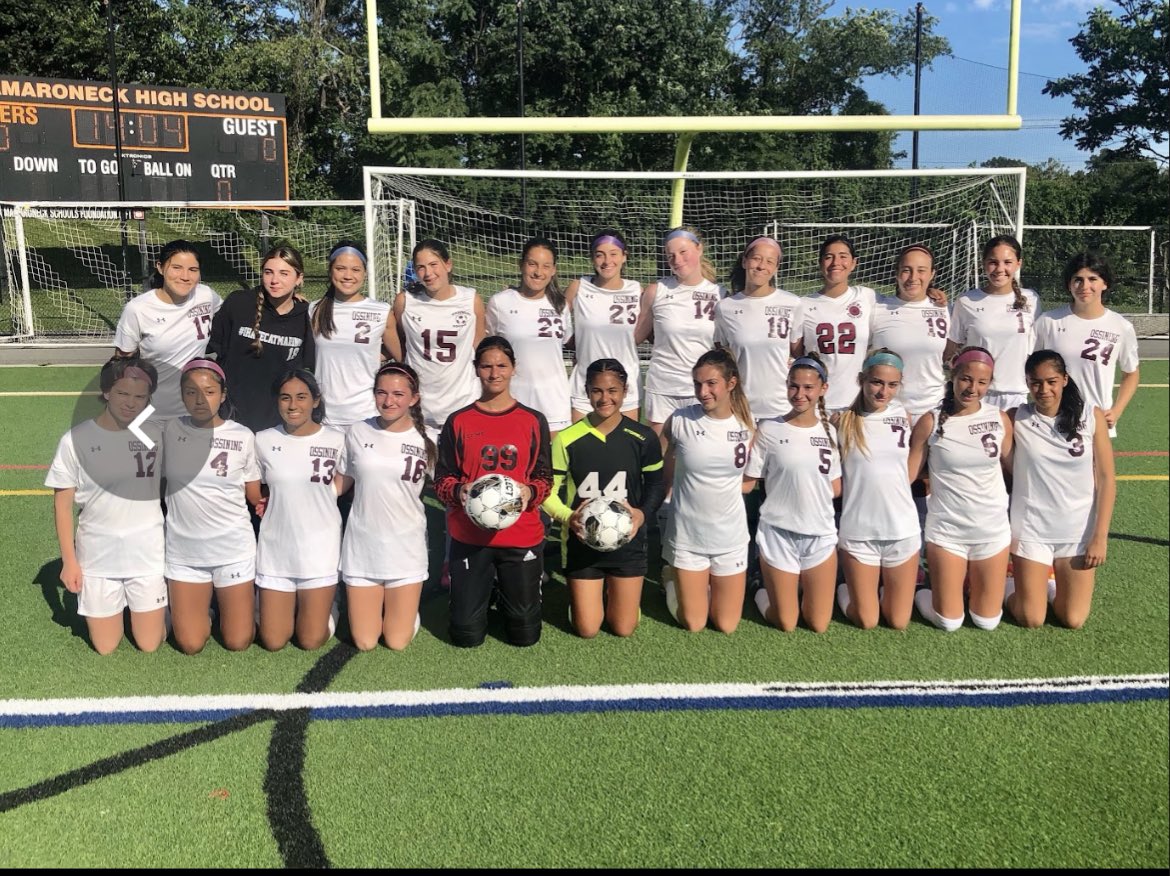 MrHerrera_AD's tweet photo. Girls soccer begin the season with a thrilling double over time tie Vs Mamaroneck 1-1 ⚽️ #OPride https://t.co/Xzc34PQji2