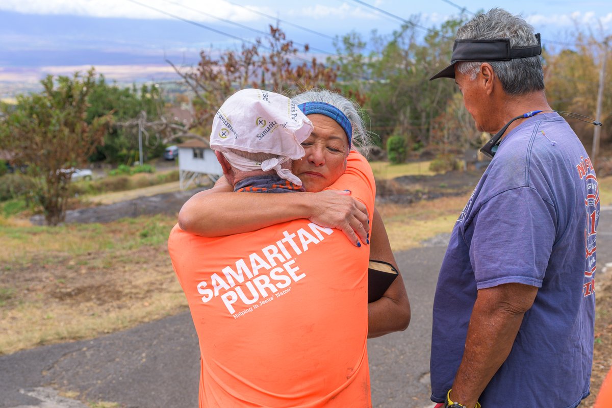 Against the scorched backdrop of her burned community, #Maui homeowner Faith Mori said color began to return in the distinctive orange shirts worn by our volunteers who cut charred trees and removed debris from her property. Read Faith and Derrick's story! sampur.se/44yy0Yv
