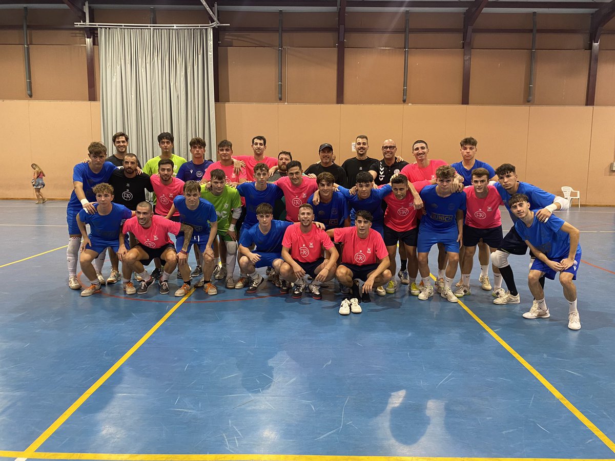 IMPERIAL MURCIA FUTSAL (@imperialclubde1) on Twitter photo ⚽️✅
Anoche disputamos un nuevo partido de pretemporada, en esta ocasión nos enfrentamos al equipo Juvenil DH del <a href="/pr7murciafs/">PR7 Murcia F.S.</a> 💥
Desde nuestro club queremos darles las gracias por este encuentro tan especial y le deseamos la mejor de las suertes para la temporada 🍀
⚽️💙 ⚽️✅
Anoche disputamos un nuevo partido de pretemporada, en esta ocasión nos enfrentamos al equipo Juvenil DH del <a href="/pr7murciafs/">PR7 Murcia F.S.</a> 💥
Desde nuestro club queremos darles las gracias por este encuentro tan especial y le deseamos la mejor de las suertes para la temporada 🍀
⚽️💙