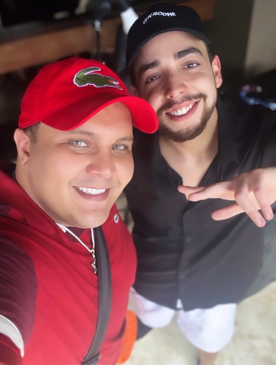 deiveluis's tweet photo. Hoje quero desejar sucesso @lucasmaciel por todo seu carisma e talento para com todos seus amigos(as) e fãs de toda parte do Brasil. Sou grato por ter feito parte desse evento e privilégio de ter passado o dia inteiro com esse cara incrível.#LucasSelf https://t.co/Z8VZZe1iwB