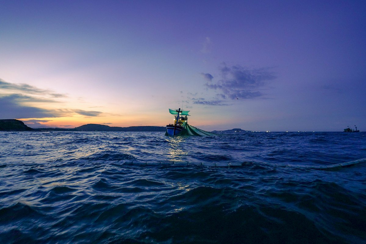 Net fishing
#minhtudronephotos #vedepvietnam #vietnambeauty 
#netfishing
