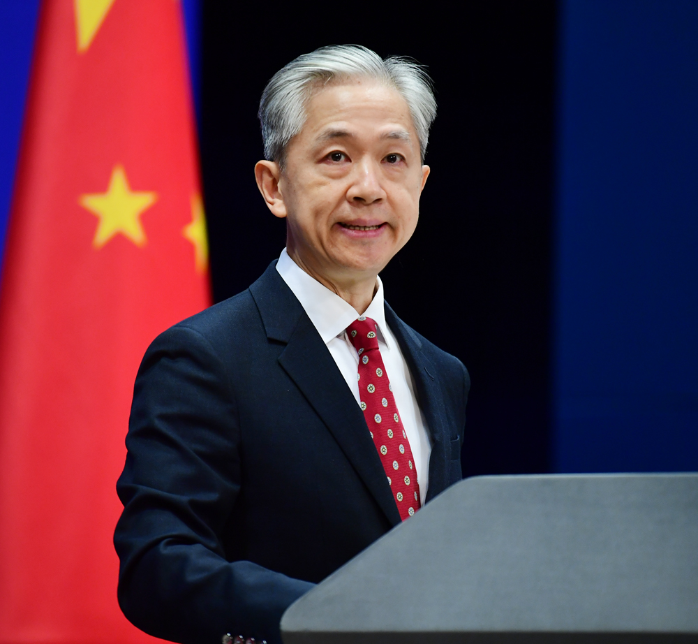 MFA_China's tweet photo. On this issue, what Japan needs to face is not a single country, but the whole international community. What Japan should do is to reflect on the wrongdoings it has committed rather than posing as a victim and crying foul. https://t.co/HPksatd6lI