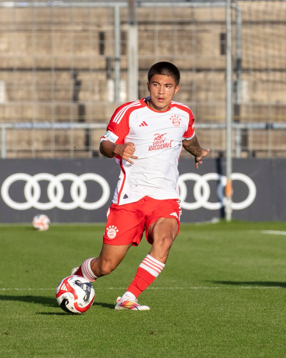 Y tenemos #OFICIAL ✍🏻

Angelo Brückner 🇩🇪 es nuevo jugador del TSV Hartberg 🇦🇹, llega desde el @fcbayernCampus 🇩🇪 cedido por una temporada 📝.  #FCBayern #FCBAmateure