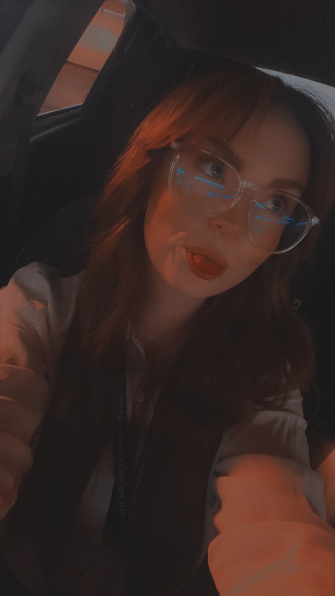 KaylaaLaura tweet picture