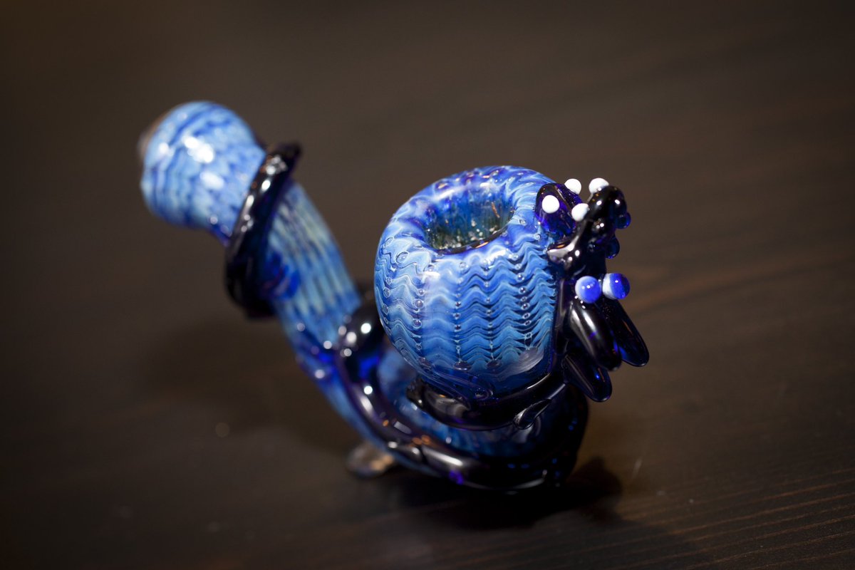 GreenGoddessSup's tweet photo. The Blue Wave Dragon Sherlock 😍

https://t.co/TGbZbVVVEJ

#heady #headyglass #glassforsale #glasspipes #glasspipe #handpipe #stoner #glass #stoners #stonerchick #weshouldsesh #weshouldsmoke #sherlock #glassspoon #maryjane #stonerlife #iwillmarrymary #dank #WeedLovers #weedmob https://t.co/SZEVCr87fk