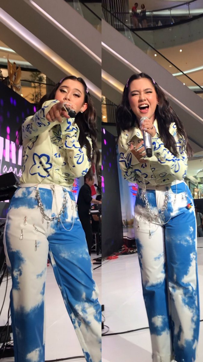 salpanabila's tweet photo. @radenrauf Nonton konser @zivamagnolyeah setiap hari https://t.co/D2XTx8xhNk