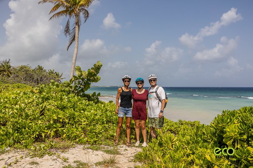 Wow! Just an amazing family! 19 miles on the Cayman Coastal loop tour wearing flip flops; and no complaints, happy people, happy riding on the Easy Side 😊. @kmdonovan290  #flipflops #happyriding #caymancoastallooptour #ecoridescayman #letsride #grandcayman #caymanislands