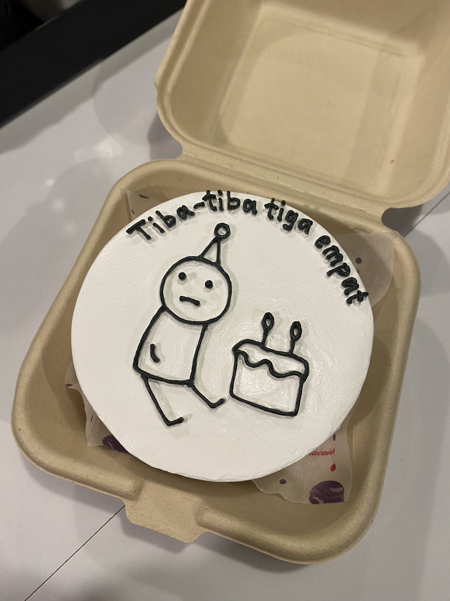 WinaAmiranti's tweet image. Happy 1st september 🤗 #dancinginseptember