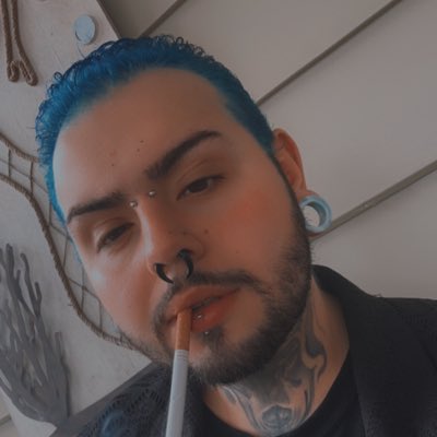 daddycub21's tweet photo. #NewProfilePic https://t.co/fAFHM2wIRj