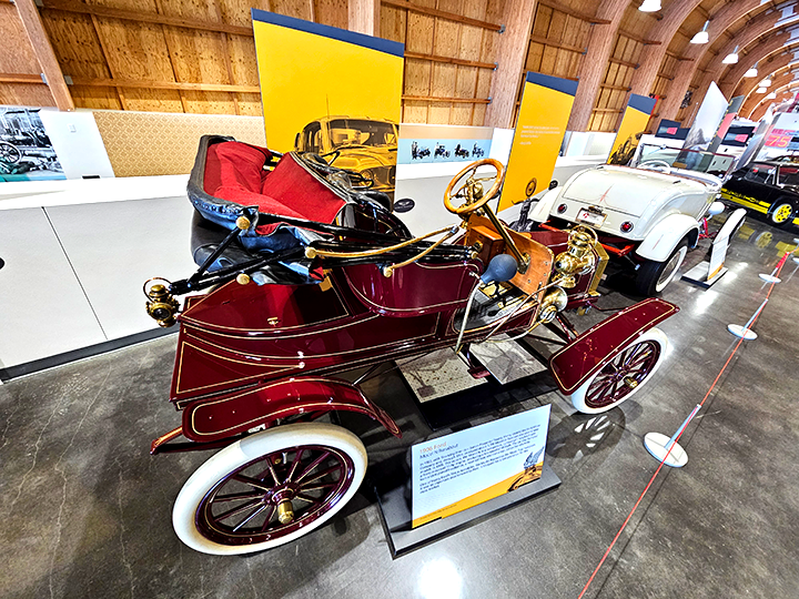 LeMayACM's tweet image. #FeatureFriday: 1906 Ford Model N

This rare #Ford predates the #FordModelT by 2 years, playing a vital role in Henry Ford&apos;s development of affordable transportation. This car features a 15 HP engine, pushing it to a top speed of 45 mph. Around 7,000 Model Ns left the factory.