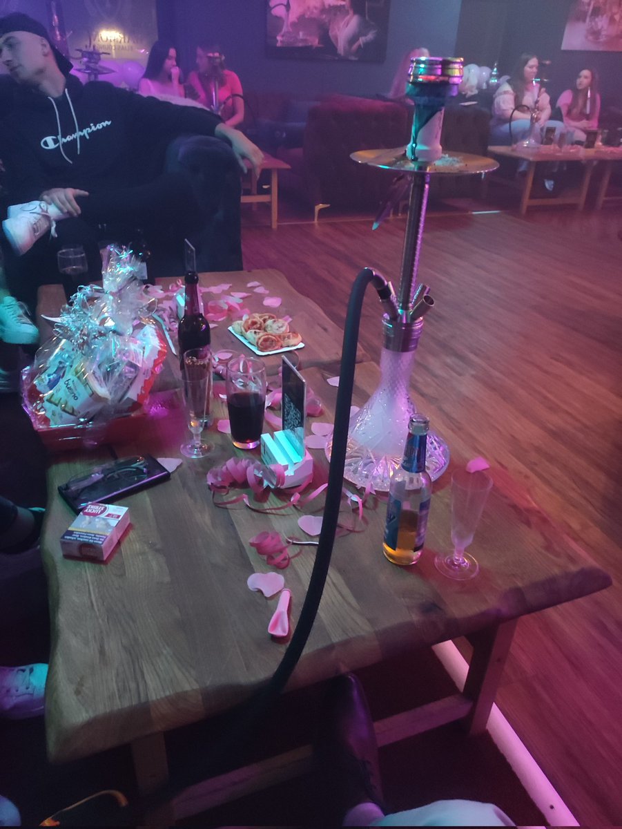Peters83Peters's tweet photo. Birthday PARTY @ Harmony Elias Lounge Shisha Bar 😎🎇 https://t.co/OeQiGp9LvP