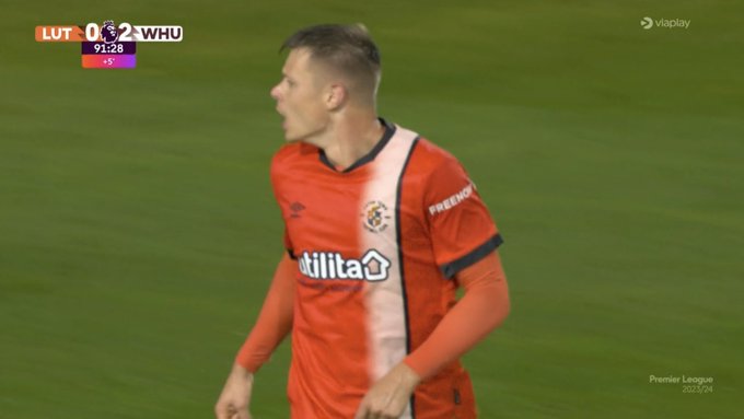 UTDIIRELAND's tweet image. ONE BACK!!

🎩 1-2 ⚒ 

 #LUTWHU