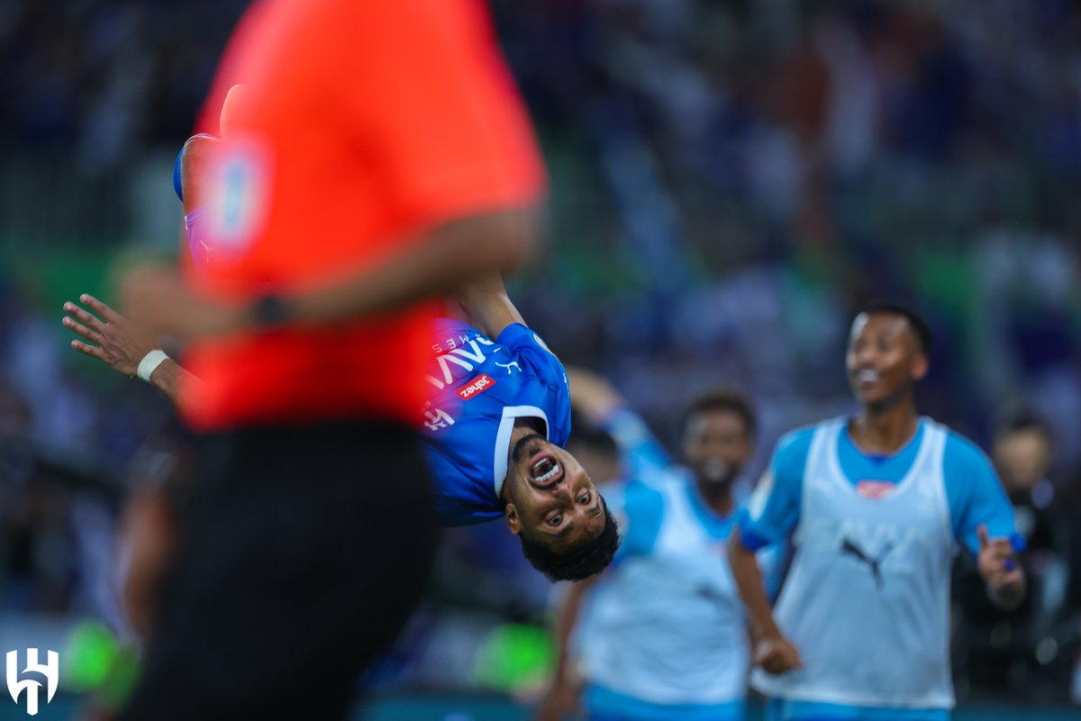 Alhilal_FC's tweet photo. 🎶 الفوز الليلة أليم 🤩☝️

⁧#الاتحاد_الهلال https://t.co/fy4pFvVqfD