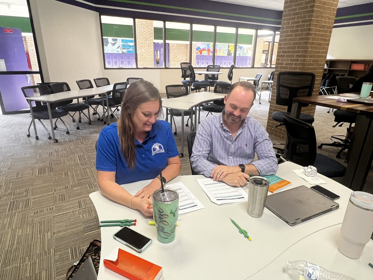 nicoleg_niet's tweet photo. It was a great day working alongside amazing instructional coaches @kerrvilleisd to support learning on Powerful Mini-Coaching Cycles with student work!  @NIETteach https://t.co/JFEKzhlgth