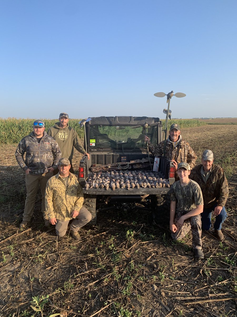 A tradition since 2012 continued today!  Take time to make memories!  ⁦<a href="/iowadnr/">Iowa DNR</a>⁩ ⁦<a href="/DucksUnlimited/">Ducks Unlimited</a>⁩ ⁦<a href="/pheasants4ever/">Pheasants Forever</a>⁩ ⁦<a href="/IowaPFQF/">Pheasants Forever and Quail Forever in Iowa</a>⁩