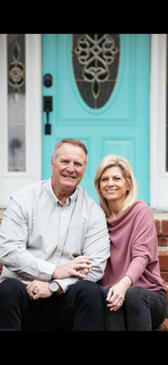 e_leopard's tweet image. Happy Anniversary! 39 and counting!! Love you!!!