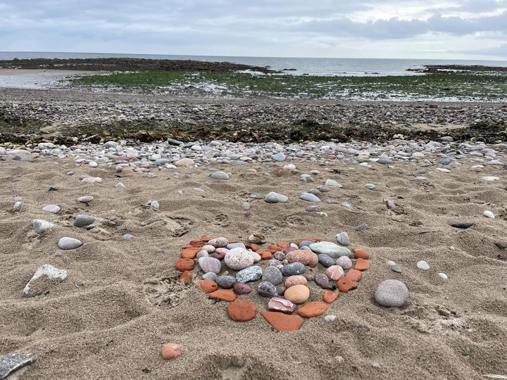 Show our beach some love.📷 Beach Clean tomorrow Sat 2nd Sept 10-11am Meet at Craw’s Nest.(Raised platform at the bridge by tennis courts.) Equipment provided but else bring gloves/litterpicker if you have. Children welcome but must be supervised. #beachcleanup #stonehaven
