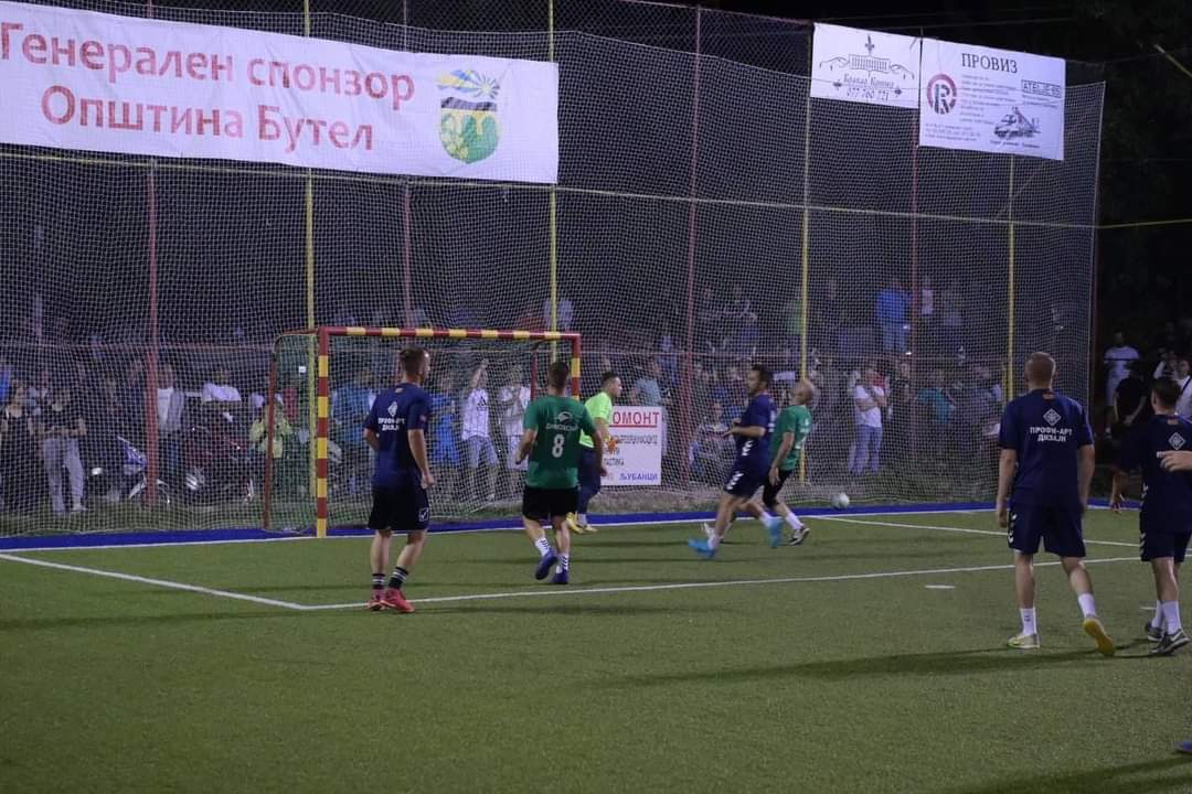 Вечерва на спортскиот турнир во Љубанци. Бутелчани се горди на ваквите спортски настани. Промените се видливи!