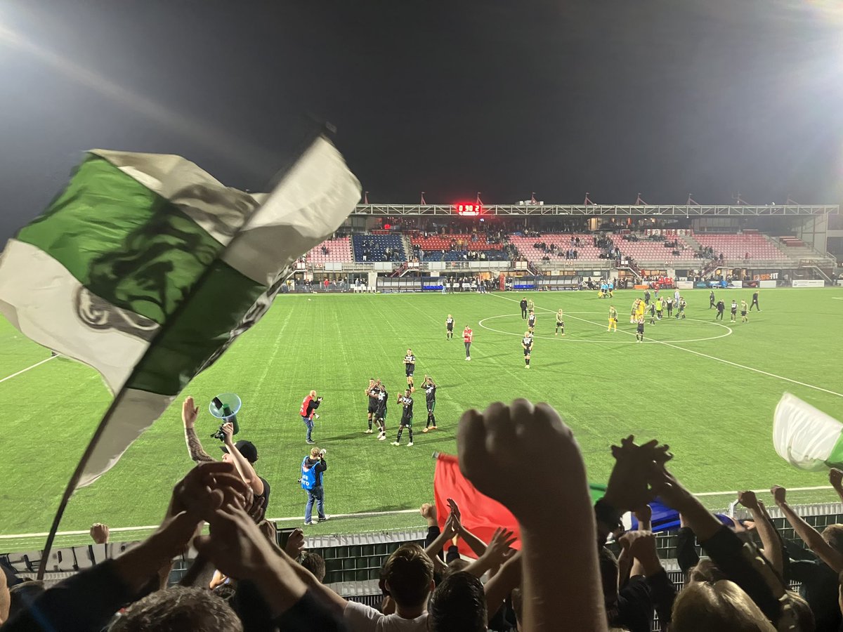 IvoNieborg's tweet photo. 3 punten, twee goals van Kevin, en een top uitvak 💚🤍
#ossgro https://t.co/ZTGnrIQLDA