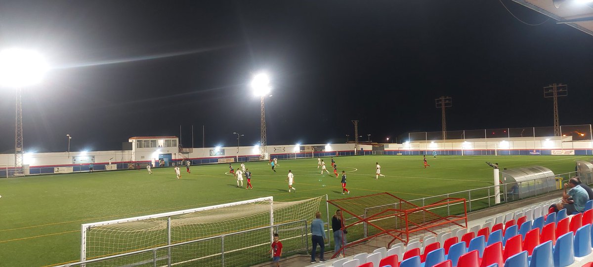 DiegojedaNC's tweet photo. Esta noche apoyamos a nuestra @UD_TELDE en su primer partido en casa de esta temporada contra el #CDMaspalomas
#VamosTelde 💙❤️ https://t.co/H9DoTDEyNa