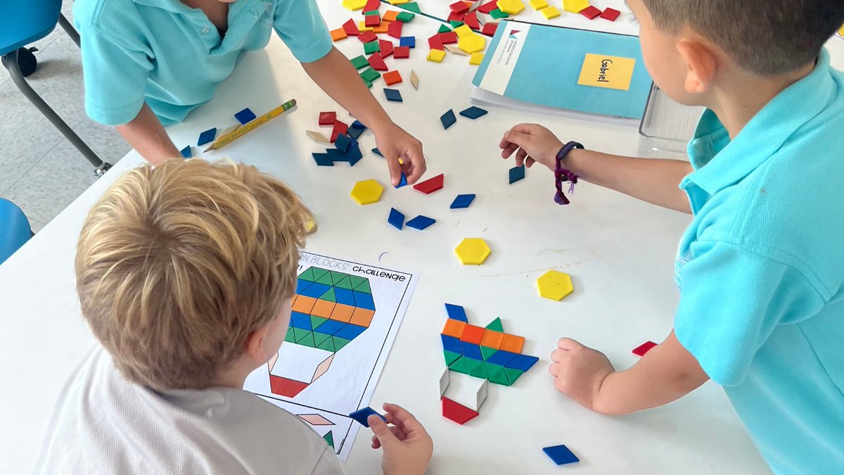 METSchoolPanama's tweet image. #METStudents from 1st Grade are on a mathematical journey and it's all about shapes! They are discovering circles, squares & triangles! Through hands-on activities and engaging lessons, they're not just learning about shapes; they're creating them!
#METSchoolPanama