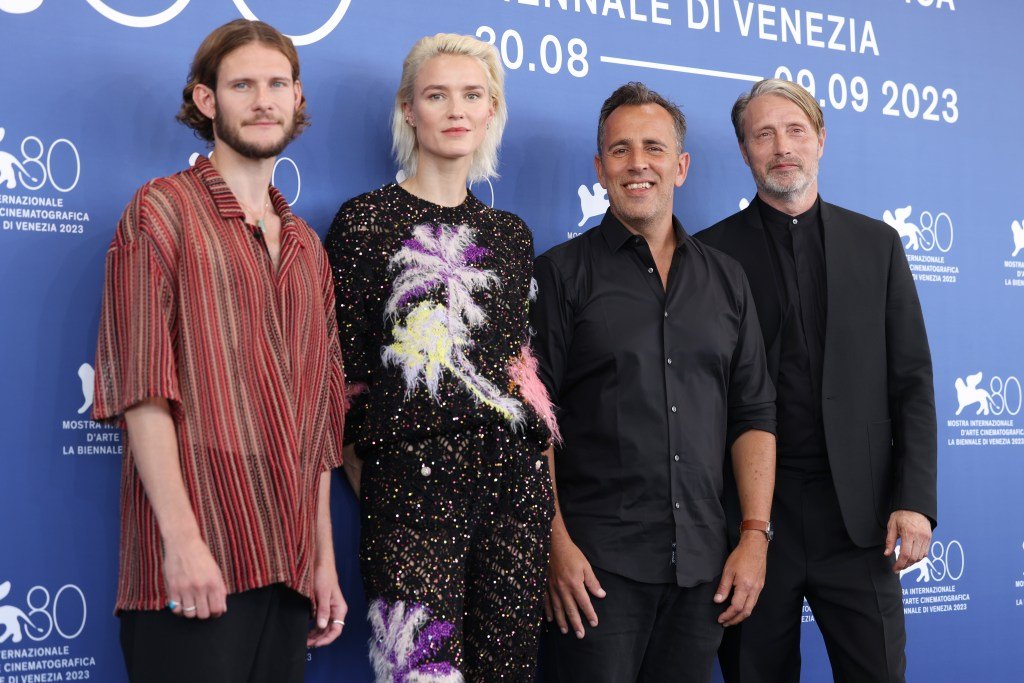 Mads na photocall do novo filme "The promised land" no Festival de Veneza 

#MadsMikkelsen #Venezia2023 #FestivaldeVeneza #bastarden #thepromisedland