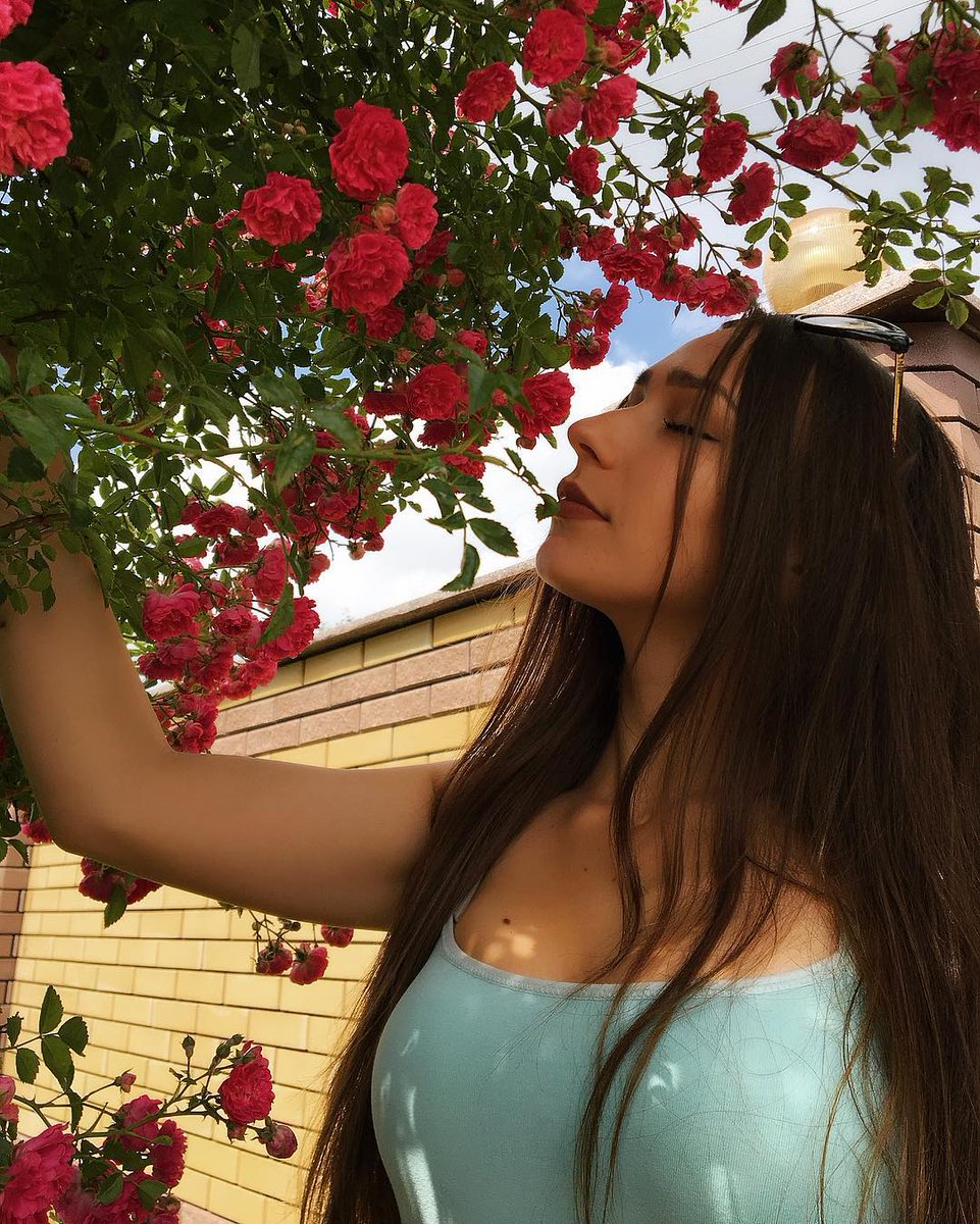 Zofia1nowak's tweet photo. Time to wake up from the post lunch food coma #FridayVibes #OneTexas #LoveIsBlindAftertheAltar #Mellencamp #BanTheADL #drawingwhileblack #5albumsSF3 #JaredKushner #JudgeKelly #LaborDay #Leao #30DaysofRoku #BanTheADL #twwth #IanHapp #Stanford #FursuitFriday #VMAs #TrumpMugShot https://t.co/sZ3wY3EMz3