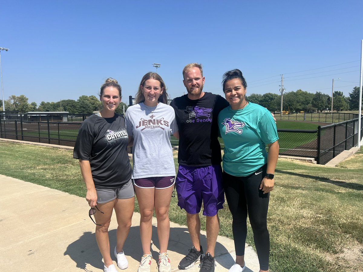 CaliWorsham's tweet photo. Had an amazing time visiting with @KWUSoftball today, saw a beautiful campus with amazing facilities. Thank you @Coops10RC and @CoachSamHuff   For having me!! https://t.co/Jvhl98TCks