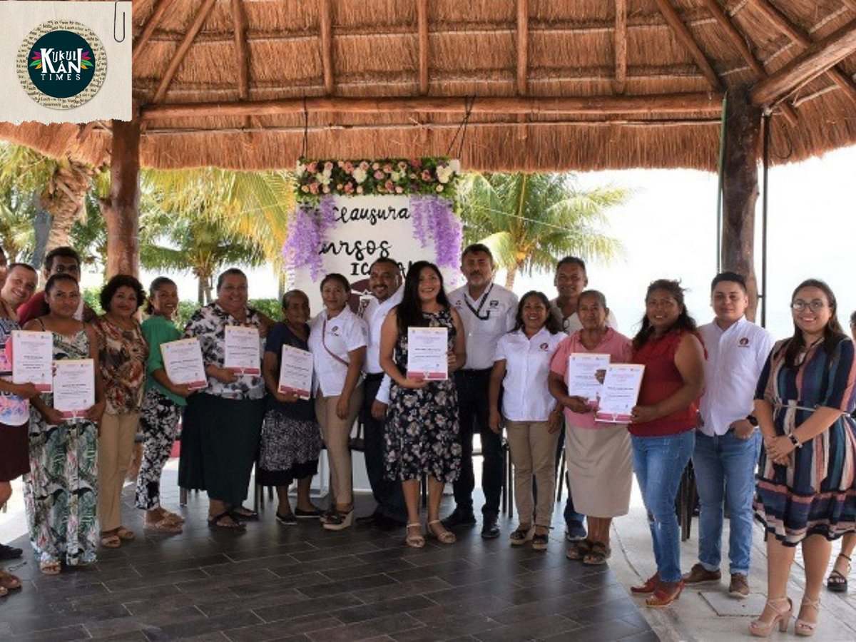 KukulkanTimes's tweet image. El ICATCAM y la APICAM entregaron constancias de acreditación a 156 personas que tomaron cursos de elaboración de hamacas, conservas, jabones artesanales y macramé en Isla Arena.

#ICATCAM #APICAM #IslaArena 🎓👏🌴