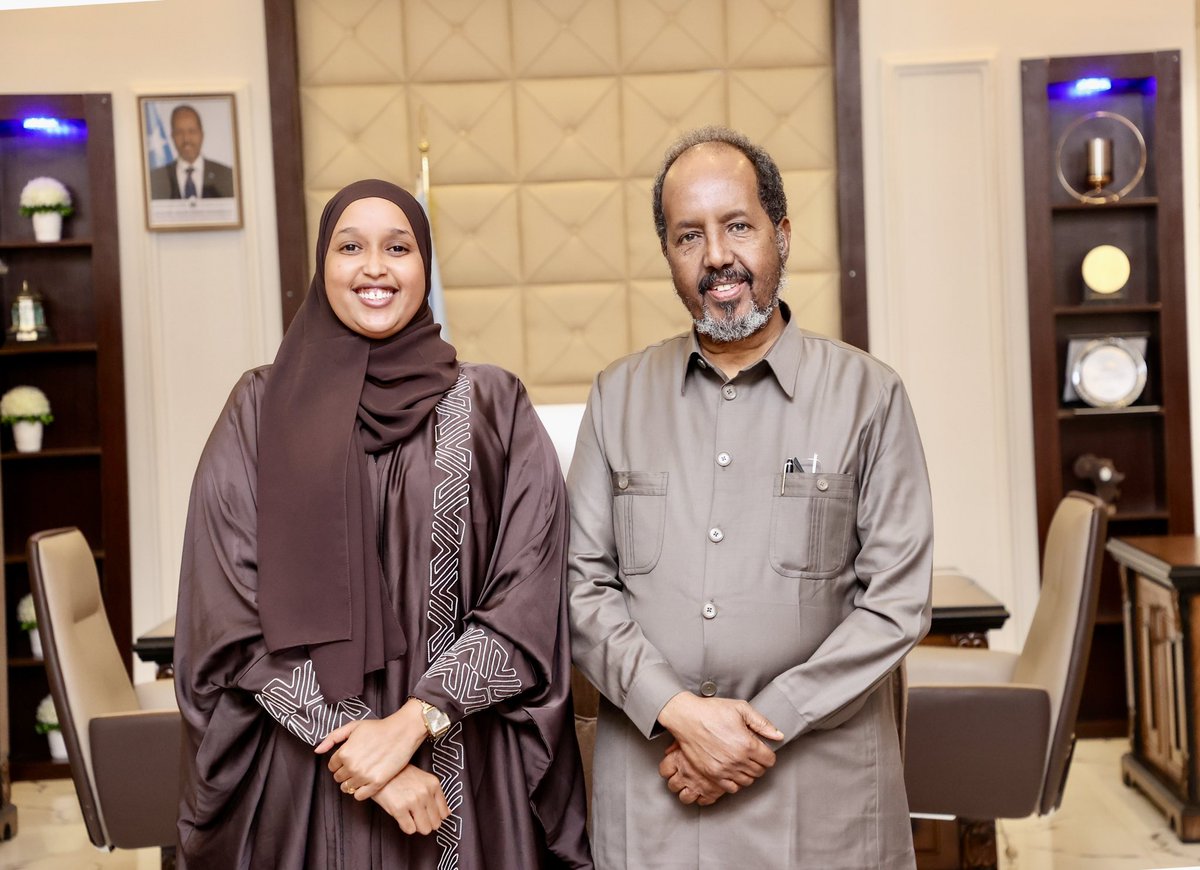 GobsanMuhumed's tweet photo. Madaxweyne Xassan Sheekh “Soomaaliya sida Singapore iyo Dubai ah Kama tagayo laakin Waxaan rabaa inana Ka tago Soomaaliya xor  ka ah Shabab oo wadada horumarka iyo dimuquradiyada cagta saartay “

Dal Xoreeye #Madaxweyne Hassan Sheikh Mohamud https://t.co/woLyfJ1Ax8