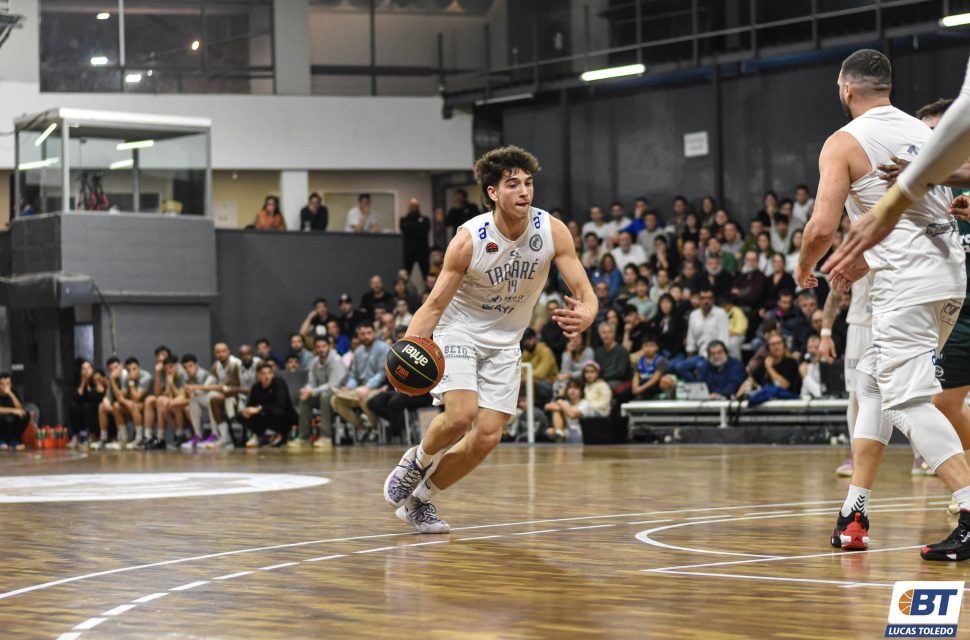 #MetroxBT | ''ESTAMOS PARA PELEAR ARRIBA''

Charlie García fue importante en varios pasajes del juego para que Tabaré se imponga a Urunday Universitario. Luego del juego, habló con BT.

📝 <a href="/Brianrz2000/">Brianrz</a> 

👉 bitly.ws/THXe