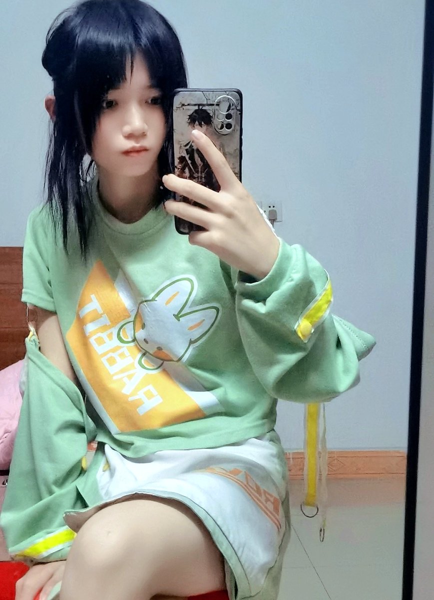 10086U's tweet photo. 果然还是不行嘞，再看一眼就会爆炸的那种( ᵒ̴̶̥́ ·̫ ᵒ̴̶̣̥̀ ) https://t.co/wSPIzfJMgF