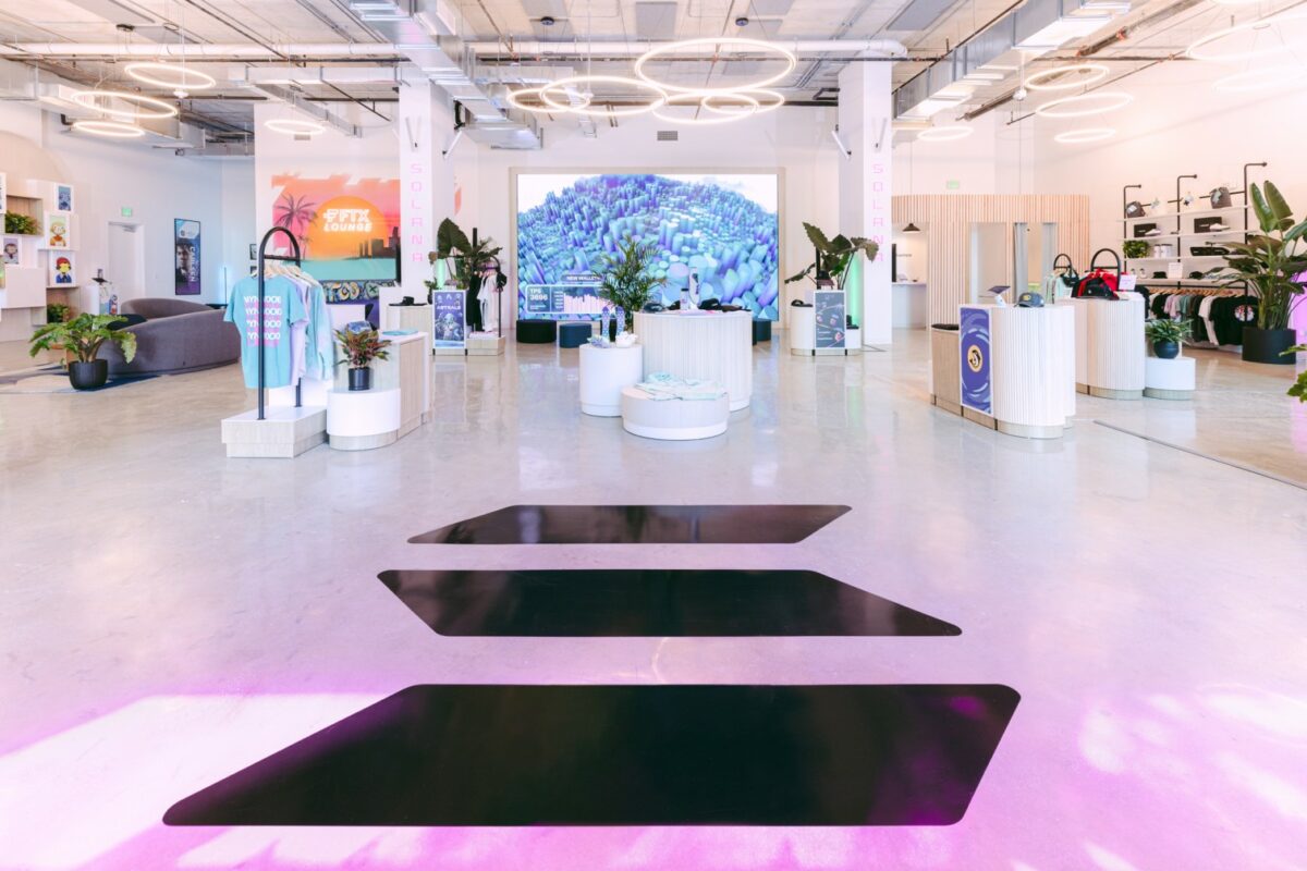 builderscol_mia's tweet photo. Many of you may know our space -- formerly the home of Solana Spaces in Wynwood. 

We're transforming the space into a fun lounge and casual coworking hub with fast wifi and coffee! 

Here's some elements of our programming ⬇️ https://t.co/cNa4EPiWXG