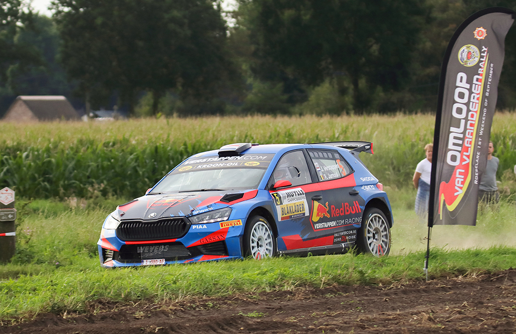 LFeys's tweet image. Vandaag rally in Roeselare.
Hieronder de top 3 na de eerste dag.
Reynvoet, Verstappen, Lefevere.
#Rally #Roeselaere #Omloop #Omloop_van_Vlaanderen