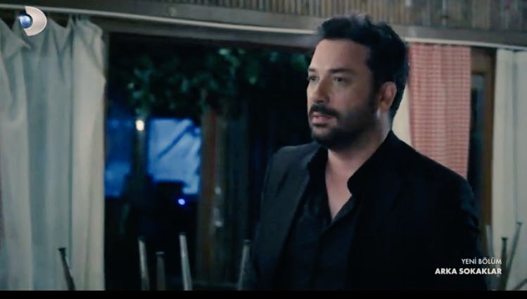 Aylin'i görünce Hakan'ın şaşkınlığı görülmeye değerdi
#AyHak #ArkaSokaklar