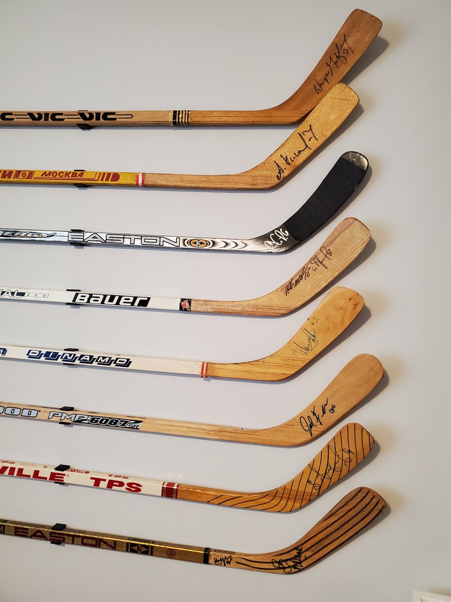 ihateABS's tweet photo. @LAKingsPR I hasn't Larry Robinsons last game used Easton. Any interest? (bottom stick signed by Robinson and Gretzky. https://t.co/FJ8KM9ntTn