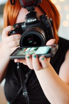 AtmCreativa's tweet photo. La sensibilidad ISO en fotografía es una herramienta fundamental para el control de la exposición de una imagen.
Se refiere a la capacidad de la cámara para capturar la luz y convertirla en una imagen digital.
Lee más en https://t.co/6C36cSOBze https://t.co/7M66uF6EpF