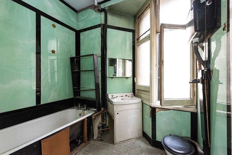 Anshul Raja tweet media