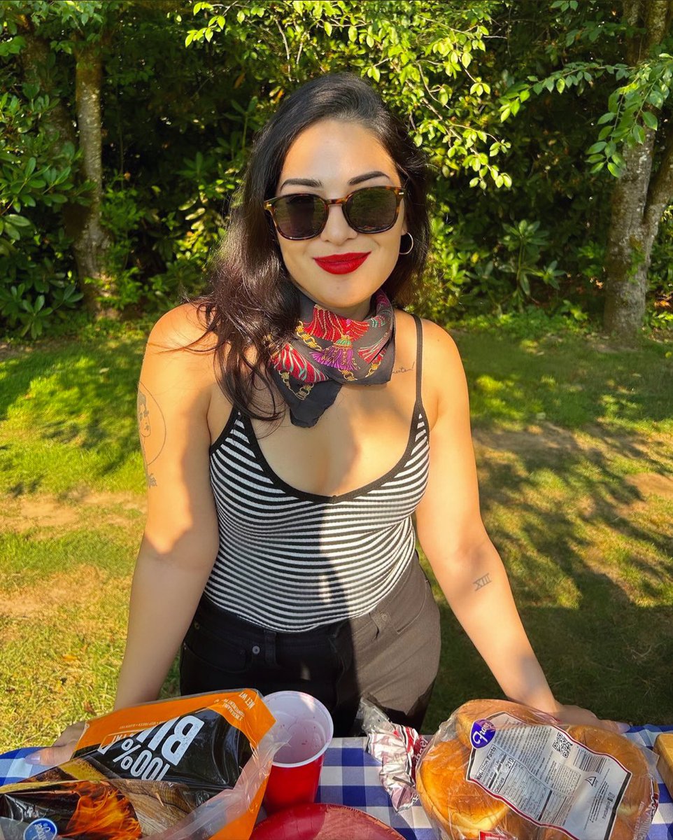 Suzy Exposito tweet media