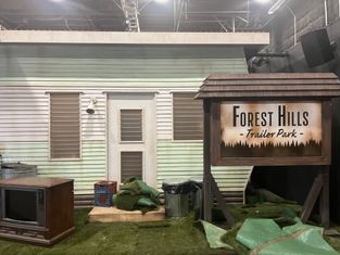 JQUpdates_'s tweet photo. Joseph Quinn will be lending his voice for the Eddie Munson live performer at Universal Studio's Halloween Horror Nights: Never Go Alone (Features Eddie's trailer too)

#josephquinn #eddiemunson #universalstudios

Information and Photos via Screenrant https://t.co/YhxC53U1i9