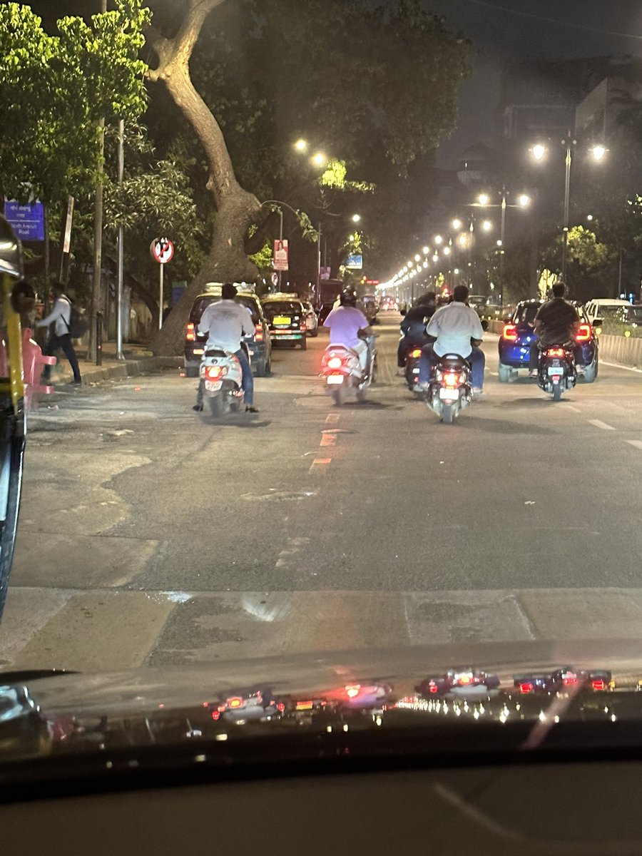 RANA BARUA (RB) (@ranabarua) on Twitter photo And now it’s Linking Road.. so proud!
Break all rules.. we don’t believe in rules and signals!
<a href="/MTPHereToHelp/">Mumbai Traffic Police</a> <a href="/MumbaiPolice/">मुंबई पोलीस - Mumbai Police</a> And now it’s Linking Road.. so proud!
Break all rules.. we don’t believe in rules and signals!
<a href="/MTPHereToHelp/">Mumbai Traffic Police</a> <a href="/MumbaiPolice/">मुंबई पोलीस - Mumbai Police</a>