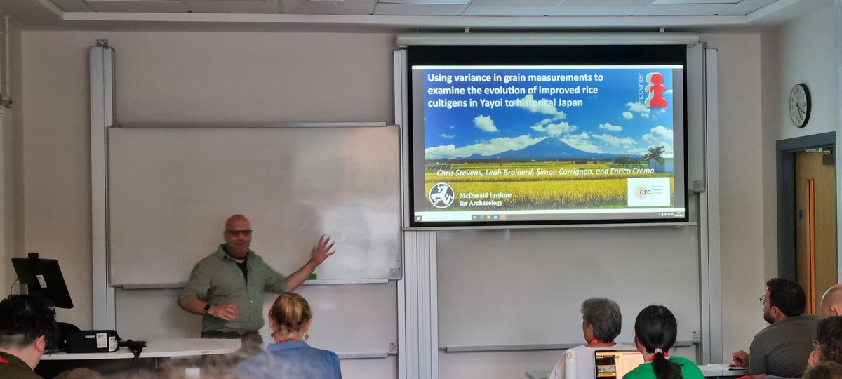 DS_tone's tweet photo. Great archaeobotany session to end the day at EAA2023. Talks from medival Iberia to Jomon Japan and a presentation by Adam Collins of @ucdarchaeology about the CropRevive project.
@ucddublin @ds_enviro #EAA2023 
#Archaeology #archaeobotany https://t.co/WHrIo0kdR5