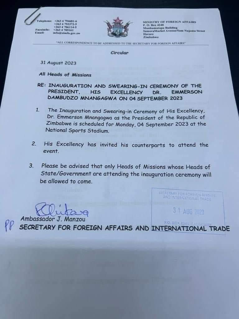 MakomboreroH's tweet image. THERE IS NO INAUGURATION ON 04 SEPTEMBER 2023.

Let’s intensify demands for FRESH, FREE, FAIR, VERIFIABLE and CREDIBLE ELECTIONS.

No V11s from ZEC, no inauguration on Monday!
#FreshElectionsZW
#ZanuPfMustGo
#PeoplePower