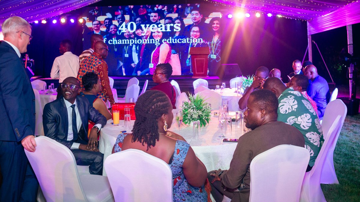 HCThompson001's tweet photo. Celebrating 40 years of #Chevening excellence!

I LOVED connecting with 100+ Chevening alumni in Ghana to celebrate Chevening@40. 40 years of excellence in education, partnership and growing global leaders 🙌👏

(Thanks @cavemanwatches for the beautiful special editions!) https://t.co/9C94RsG4sT