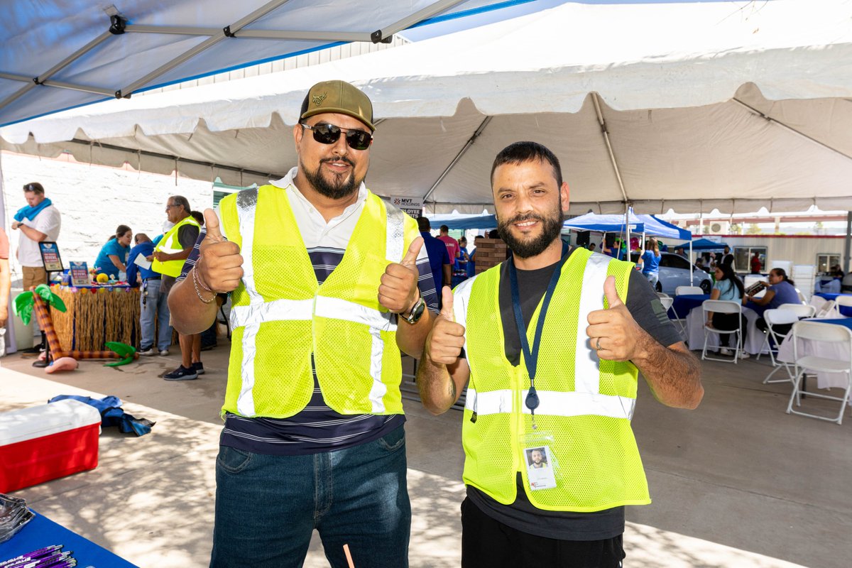 MVTServices's tweet image. 🏆Thank you to everyone who made our 3rd #DriverAppreciationDay unforgettable!
.
🎉We appreciate each and every one of you.🚛 Special applause to Ray Shult for achieving the best MPG score and perfect CSA Avg.👏🚗Enjoy your new ride, Ray!🥳
.
#DriveforMVT #truckdriver #thankyou