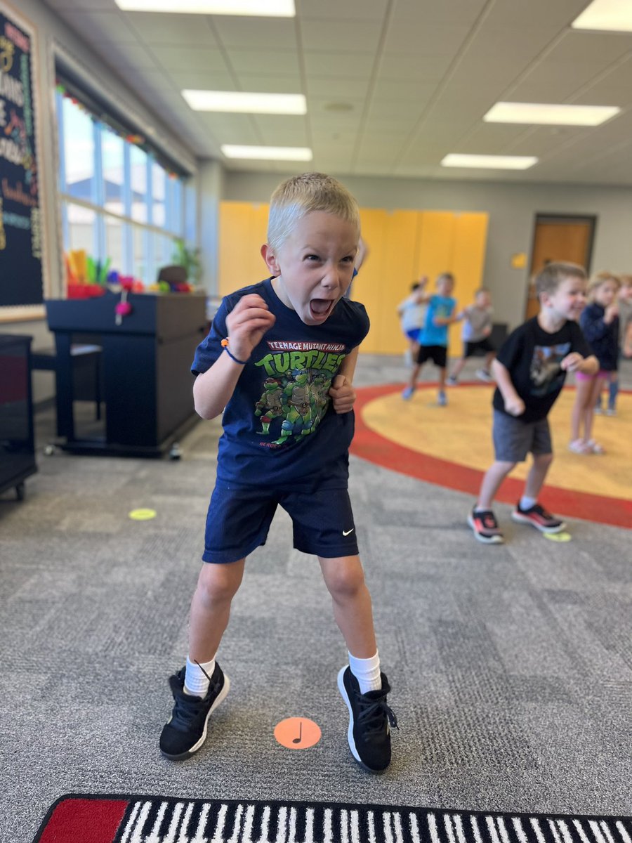 EPSHudsonMusic tweet media