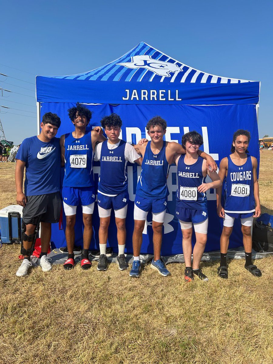 JarrellCoogs's tweet image. Lots of PRs today at the Pro-Fit CC Invitational. Congratulations fellas!!!