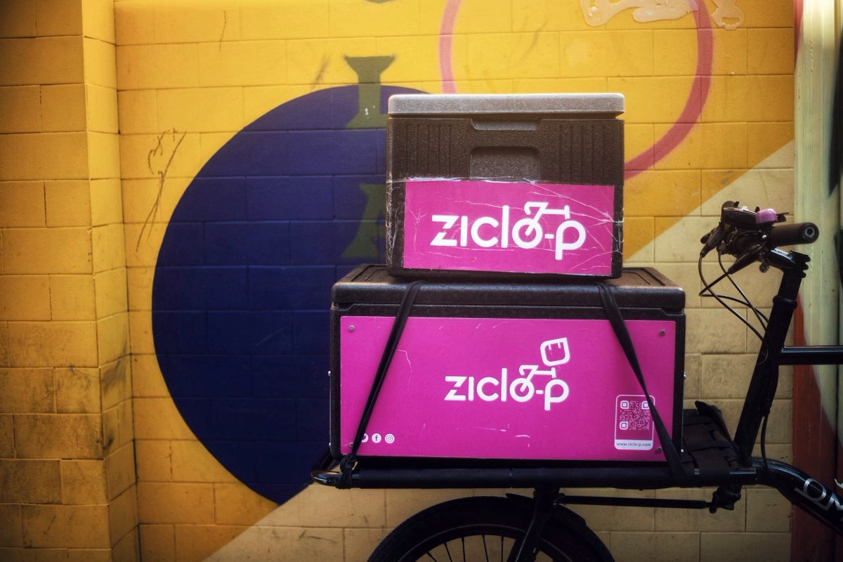 Uda bukatzear dago, baina... Hemen dago berriz Ziclo-P rekin etxerako janari banaketa !
Asteburu honetan eska ezazu gure web gunean (ziclop.coopcycle.org/eu/shops?type=…) eta gozatu ezazu hiri osoko banaketa etikoenaren eskutik "gozatu 2023" kodearekin