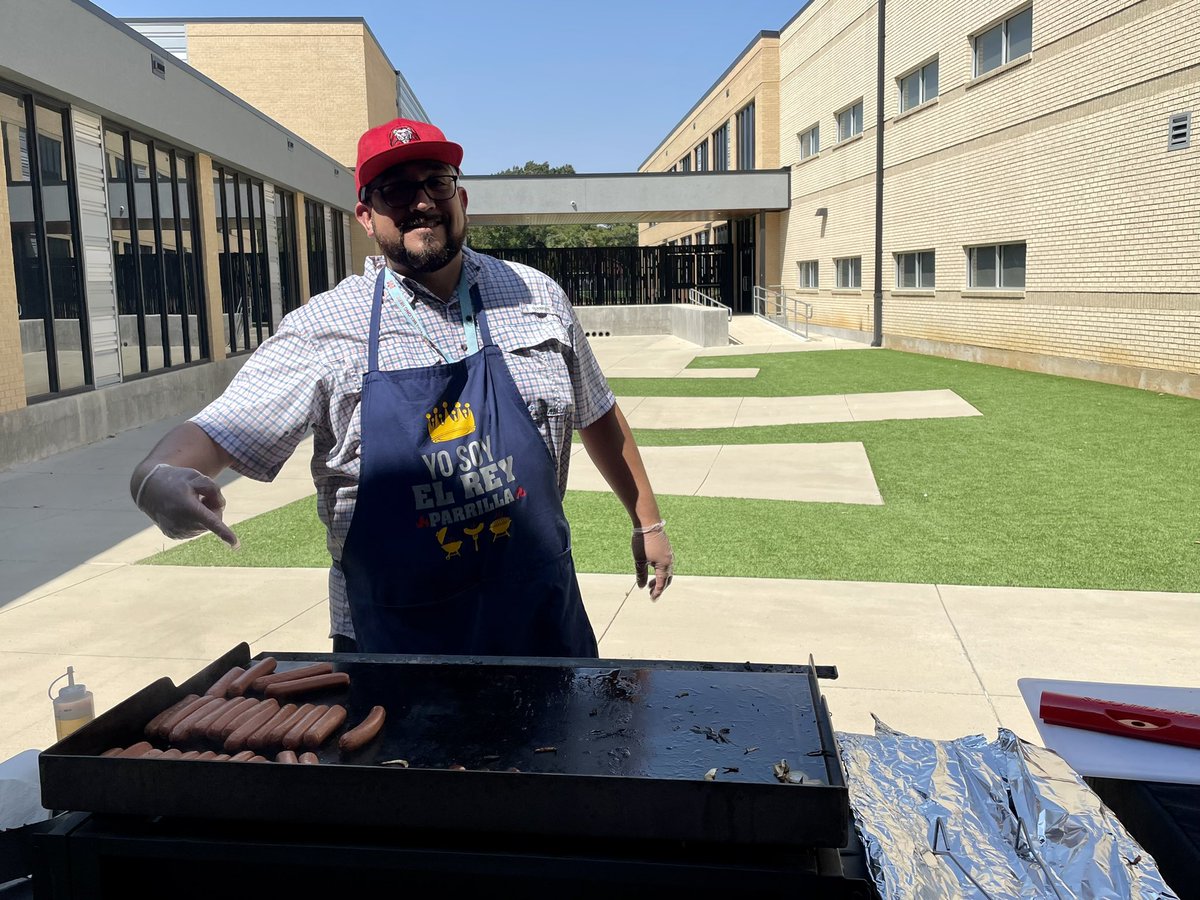 Celebrating the hard work of our staff at the Pre-Labor Day cookout! #immslions #choosecastleberry