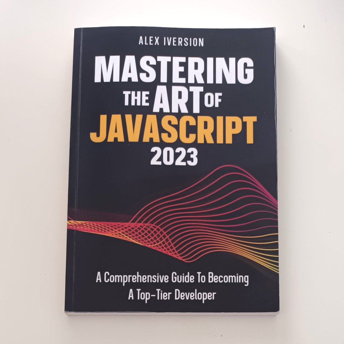 VazquezBooks's tweet photo. This book for me is like a roadmap that creates a quite general overview of everything that involves JavaScript and thus, should be known about it. It was useful to me as a quick refresher and to figure out in which aspects should I deepen my learning. https://t.co/3nxpmilXQz